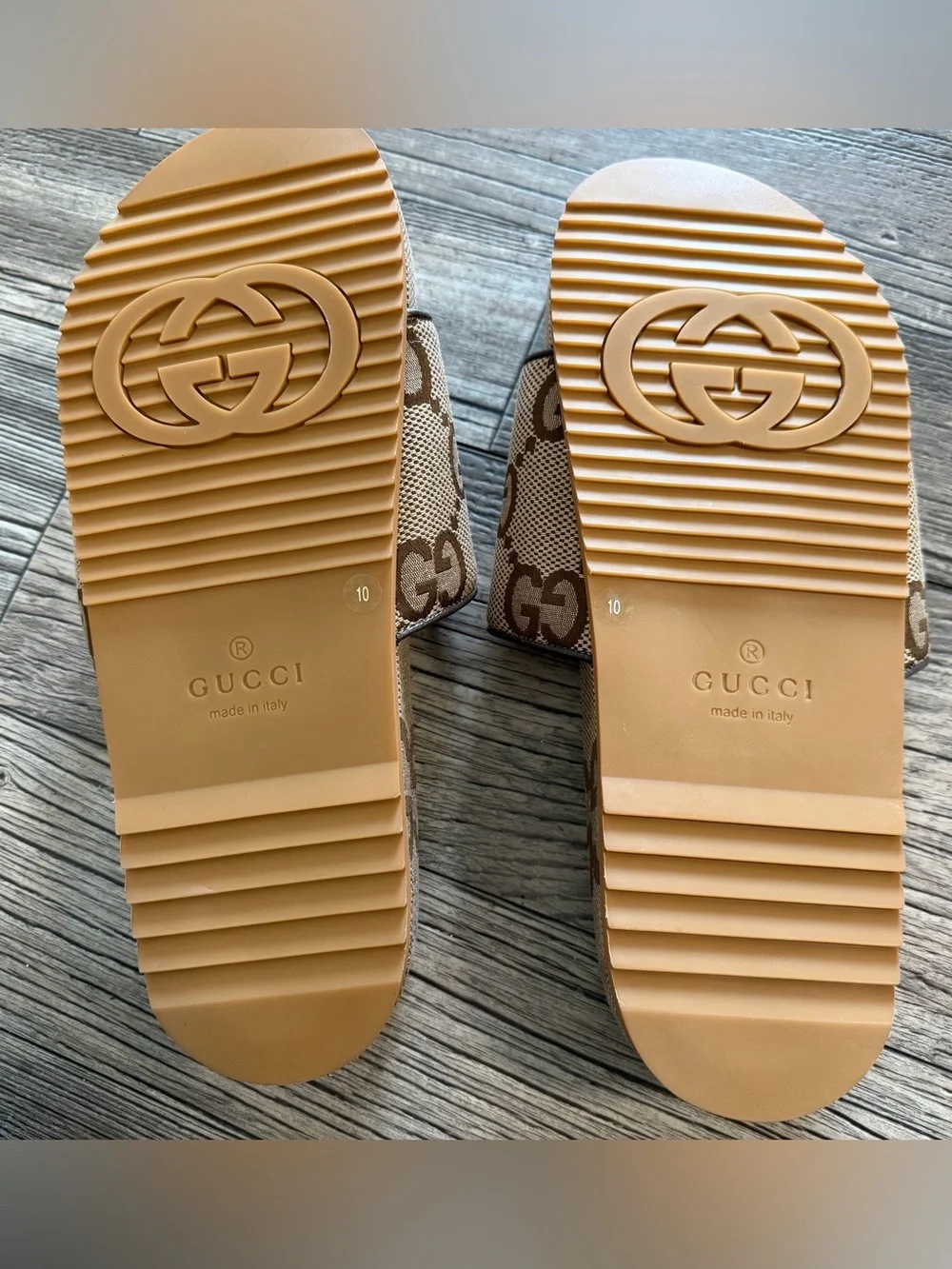 Gucci Men's Slides in Camel and Ebony Maxi GG Canvas Uk 10 US 10.5 - Picture 8 of 9
